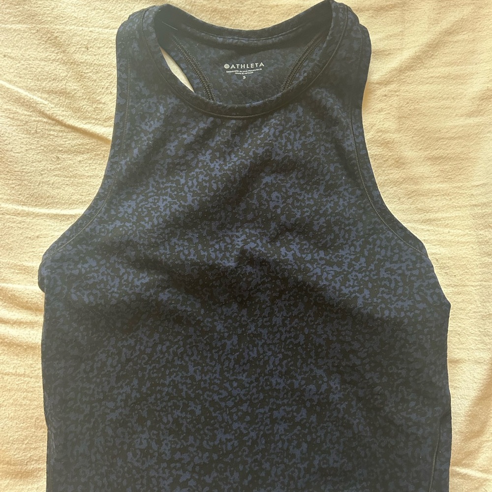 Athleta Fitted Sleeveless Tank Top